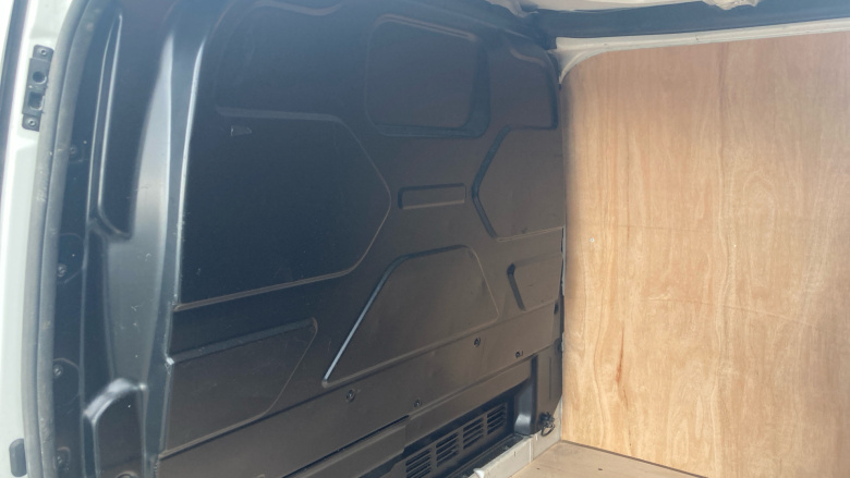 Ford Transit Custom 300 L1 Diesel Fwd 2.0 EcoBlue 105ps Low Roof Leader Van